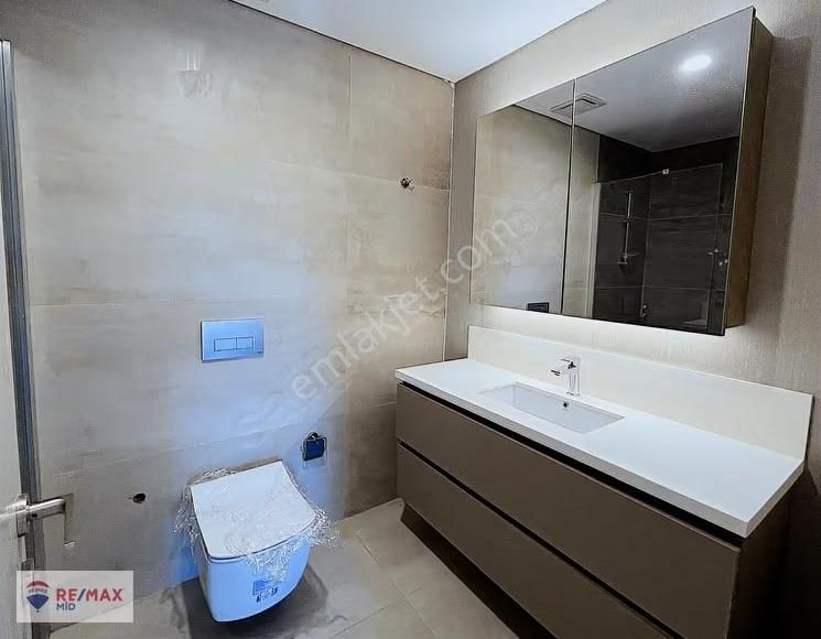 Remax Mıd 'den Emlak Konut Güvencesıyle Satılık Daıre - Görsel 3