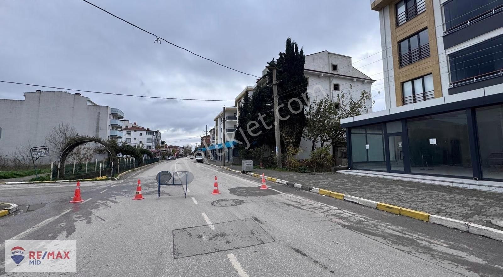 Remax Mid'den Beyoğlu Caddesi Üzerinde Satılık 2+1 Daire - Görsel 24