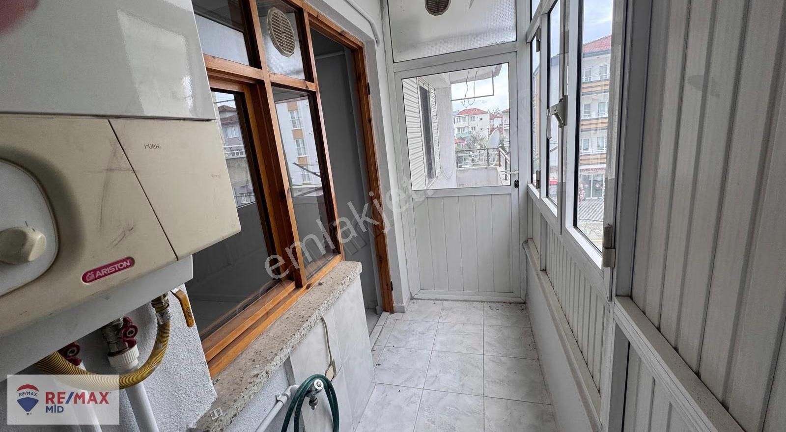 Remax Mid'den Beyoğlu Caddesi Üzerinde Satılık 2+1 Daire - Görsel 22