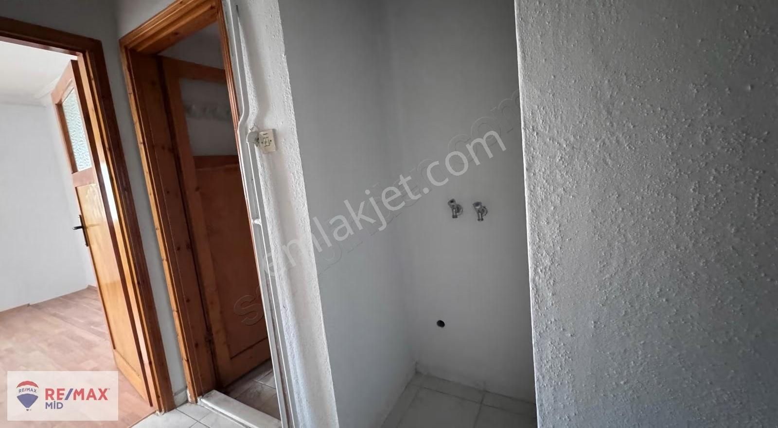 Remax Mid'den Beyoğlu Caddesi Üzerinde Satılık 2+1 Daire - Görsel 14
