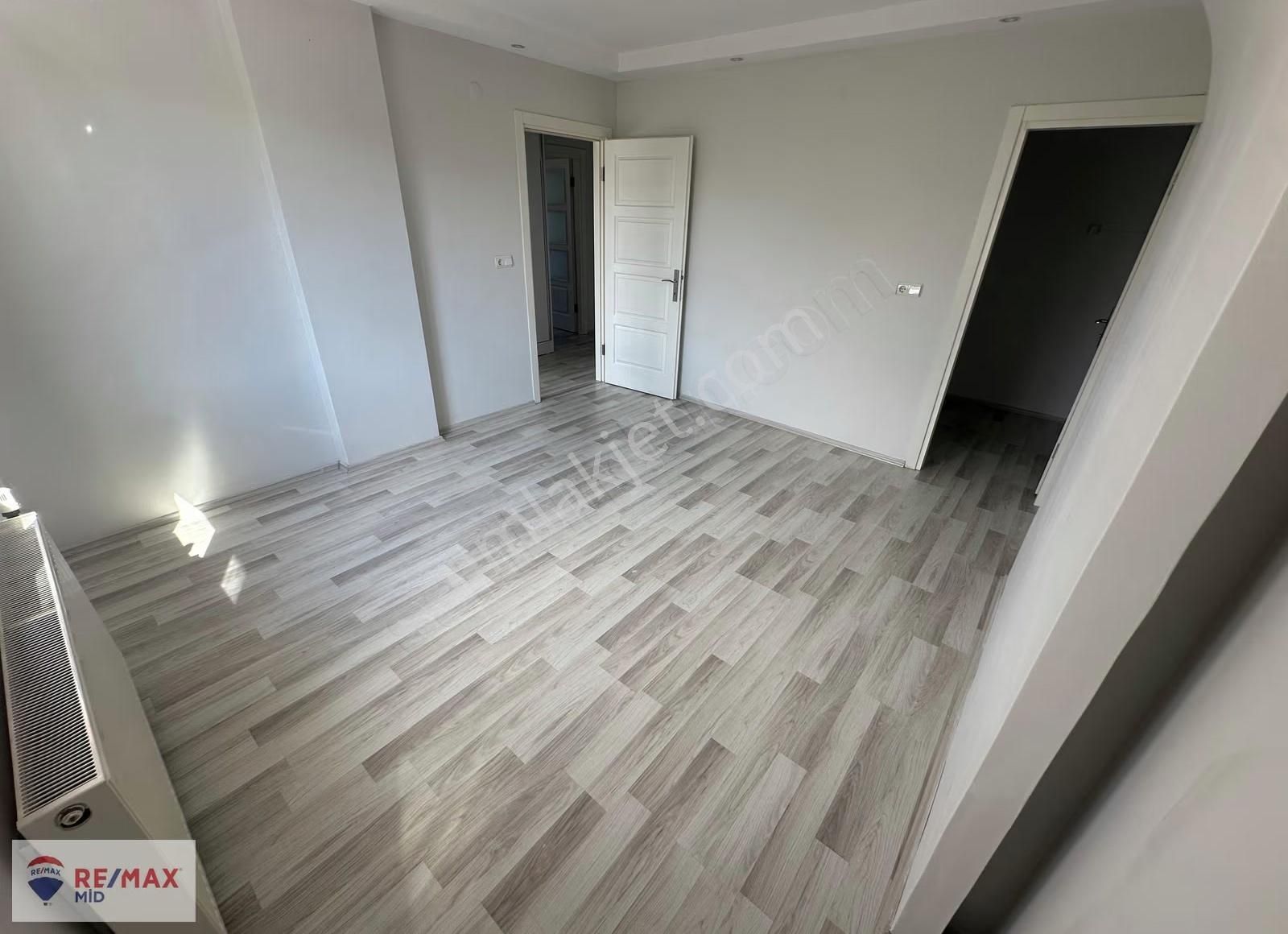 Remax Mid'den Plevne'de Modern 2+1 Kiralık Daire - Görsel 2