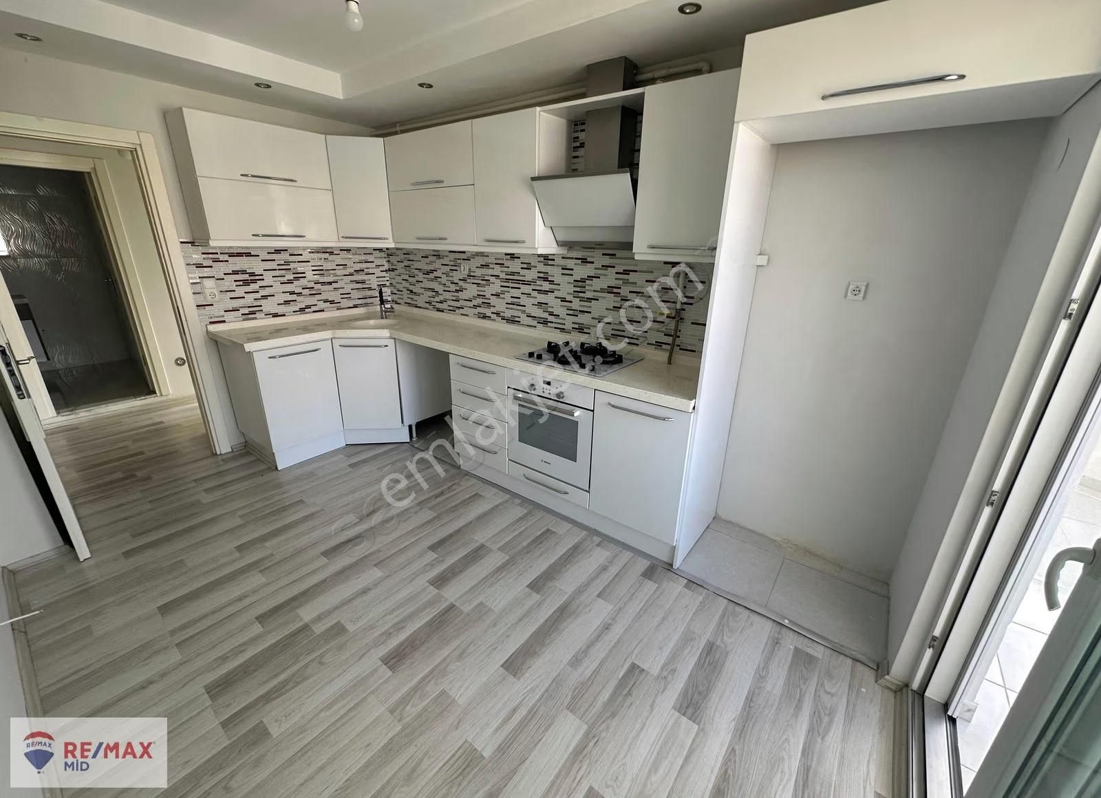 Remax Mid'den Plevne'de Modern 2+1 Kiralık Daire - Görsel 8