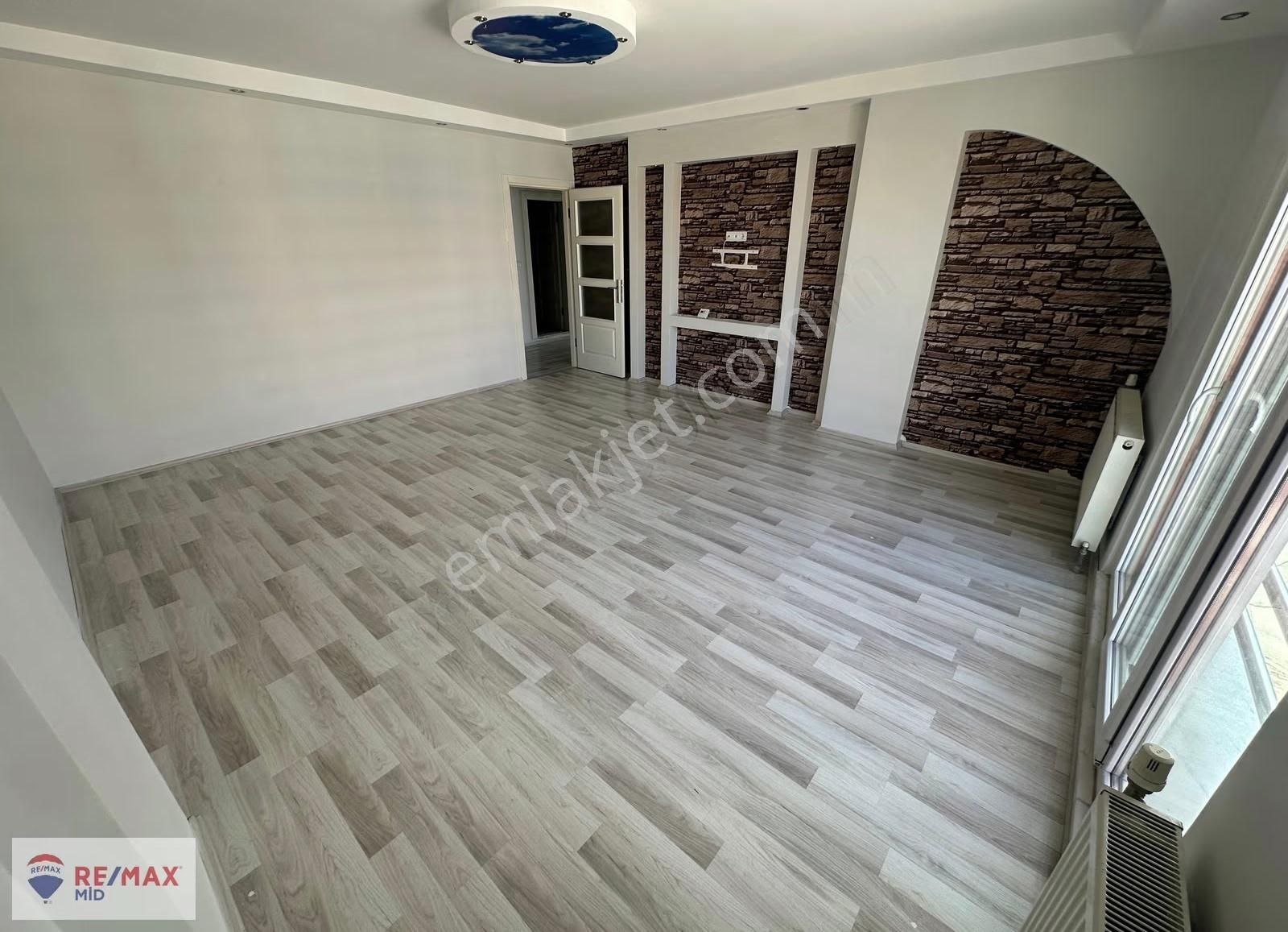 Remax Mid'den Plevne'de Modern 2+1 Kiralık Daire - Görsel 15