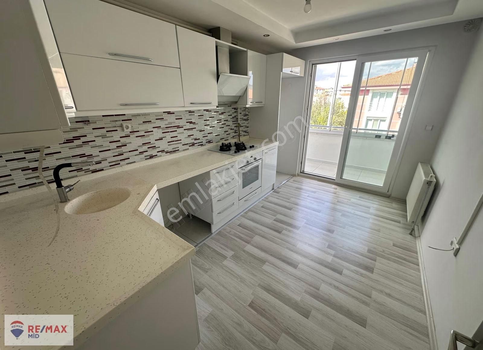 Remax Mid'den Plevne'de Modern 2+1 Kiralık Daire - Görsel 10
