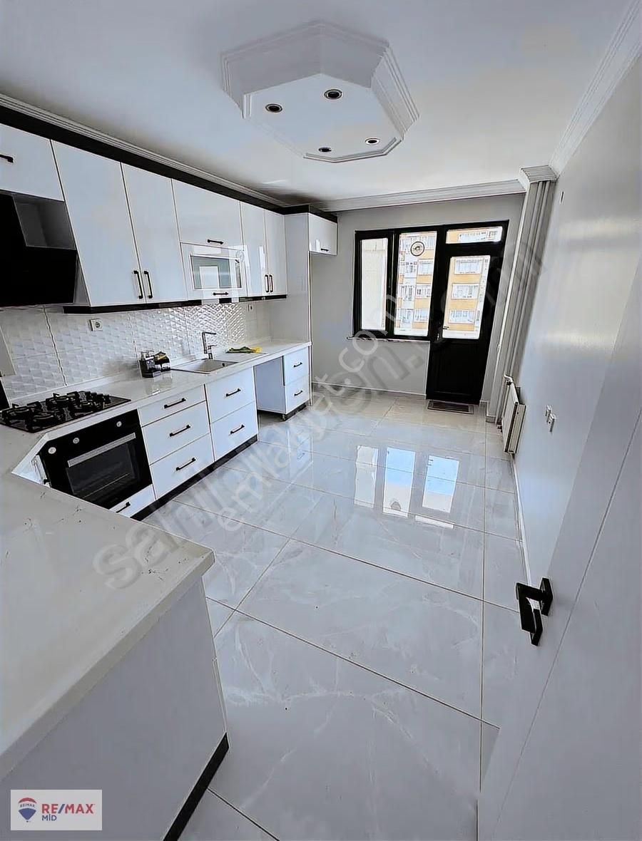 Remax Mid Balıksir Karesi Atatürk Mh. Geniş Kiralık Daire - Görsel 13