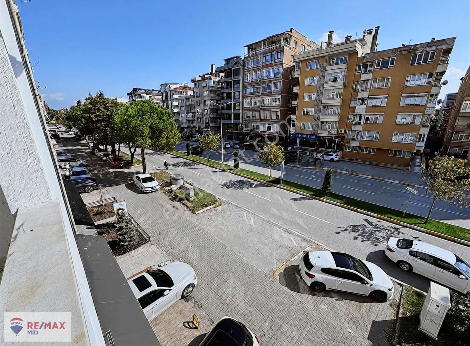 Remax Mid Balıksir Karesi Atatürk Mh. Geniş Kiralık Daire - Görsel 22