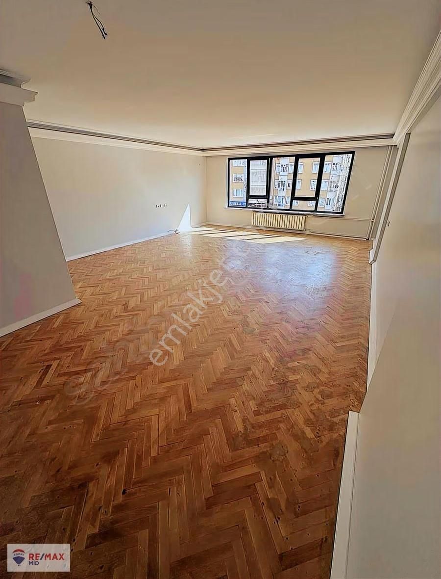 Remax Mid Balıksir Karesi Atatürk Mh. Geniş Kiralık Daire - Görsel 32