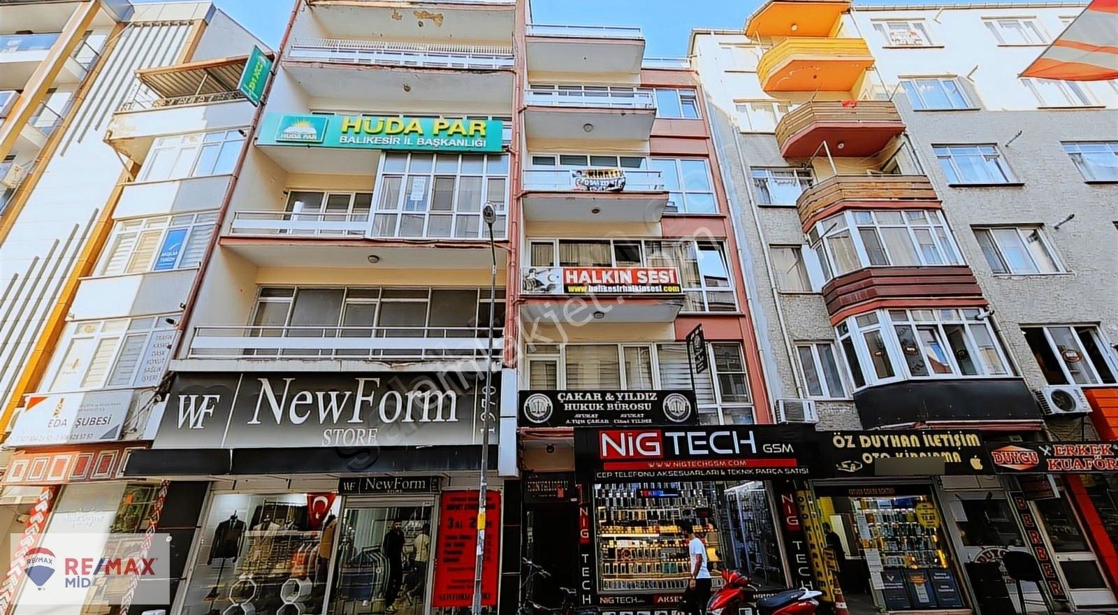 Remax Mıd -teraslı 80m² Çarşı Merkez 1+1 Daıre - Görsel 11