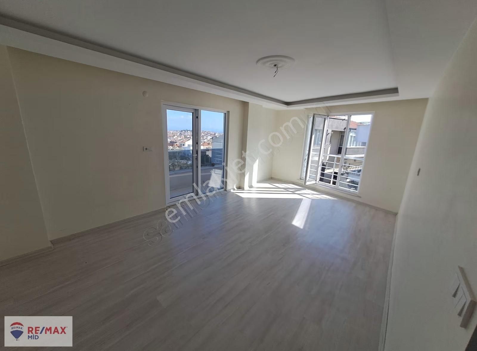 Remax Mid 2. Sakarya Mahallesinde 2+1 Kiralık Daire - Görsel 20