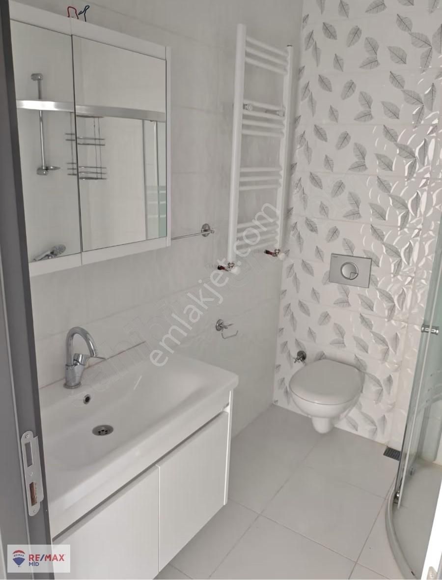 Remax Mid 2. Sakarya Mahallesinde 2+1 Kiralık Daire - Görsel 9