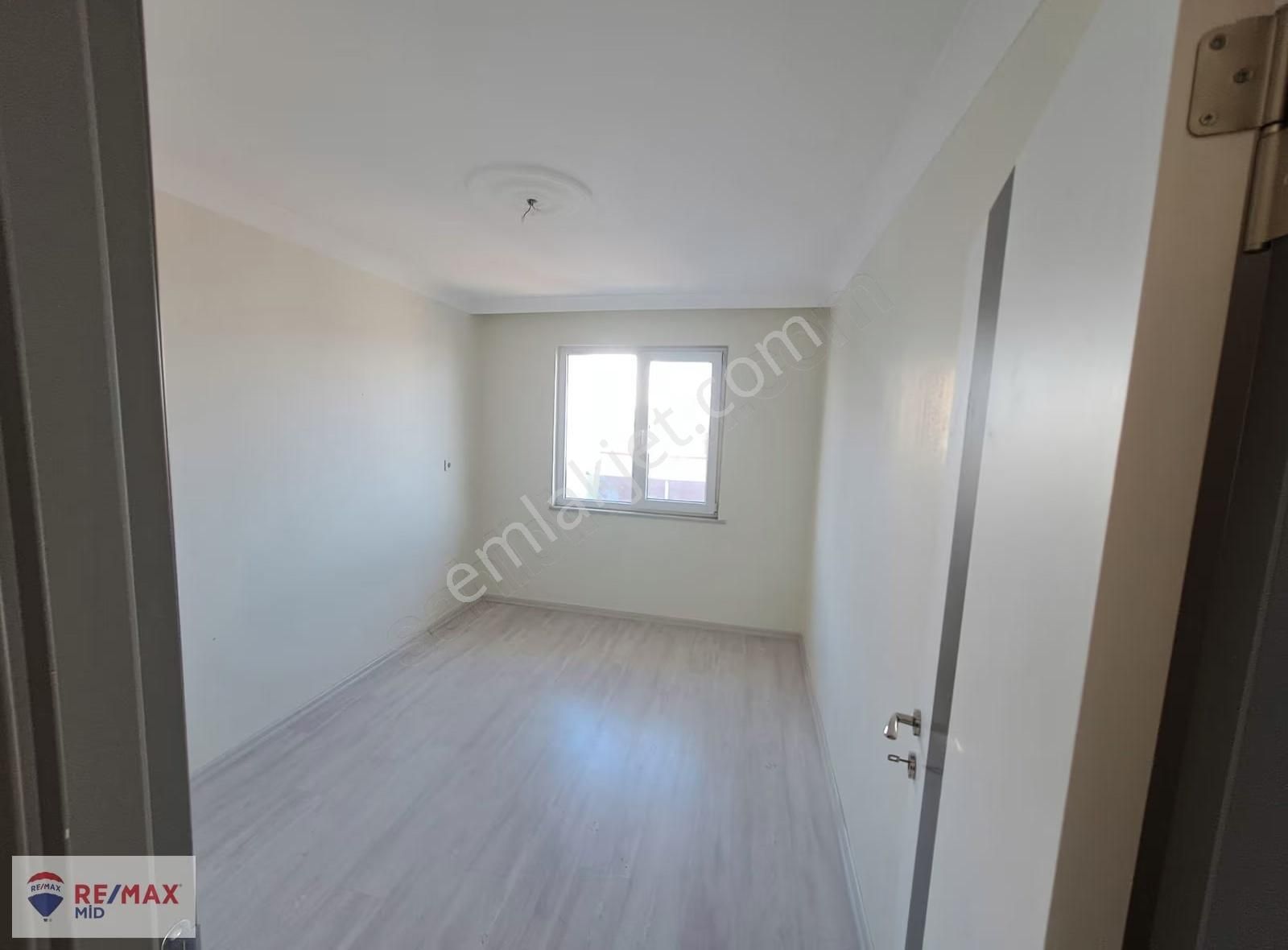 Remax Mid 2. Sakarya Mahallesinde 2+1 Kiralık Daire - Görsel 19