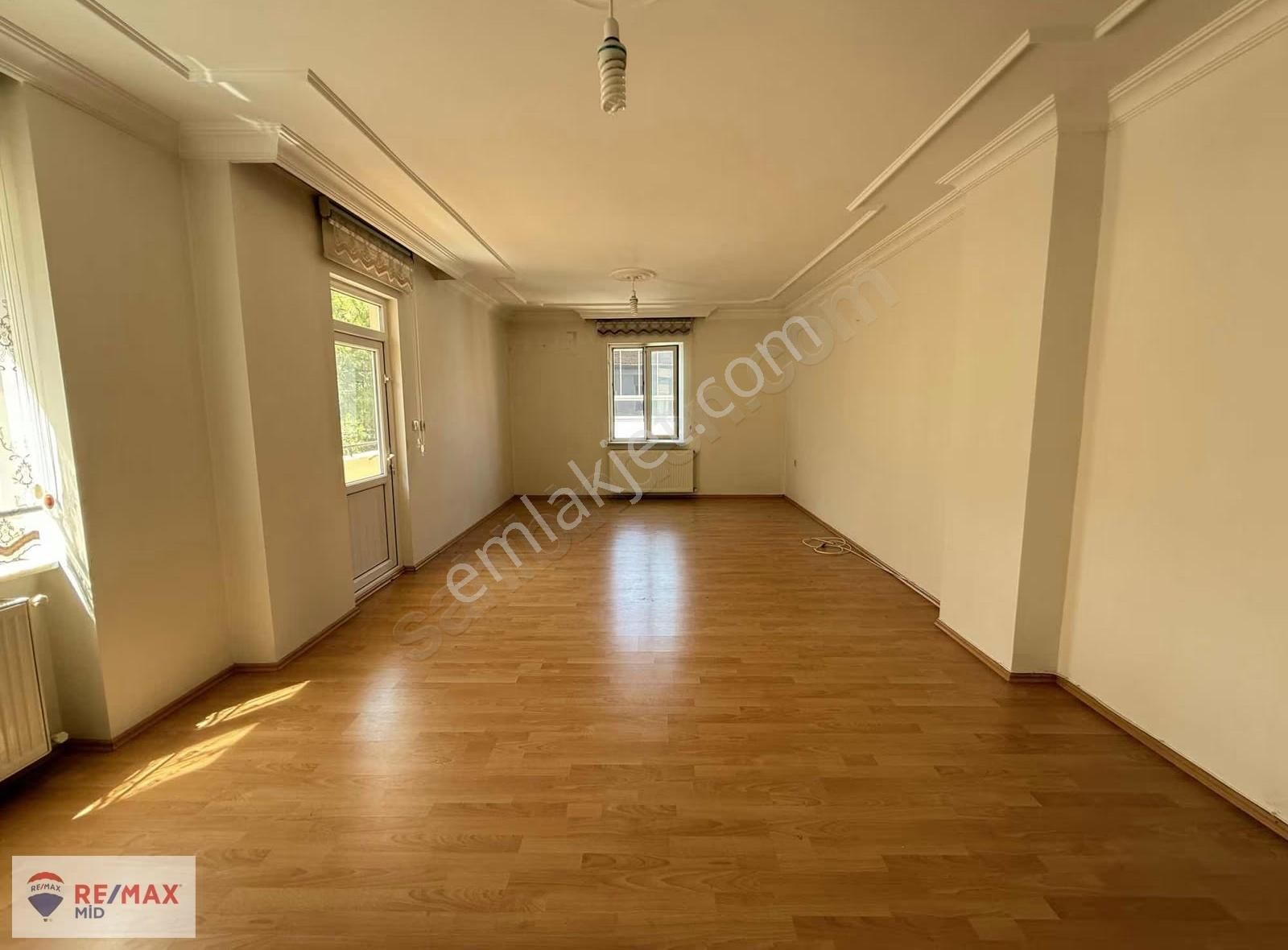 Remax Midden Bahçelıevler Mh. Kiralık 4+1 Daire - Görsel 6