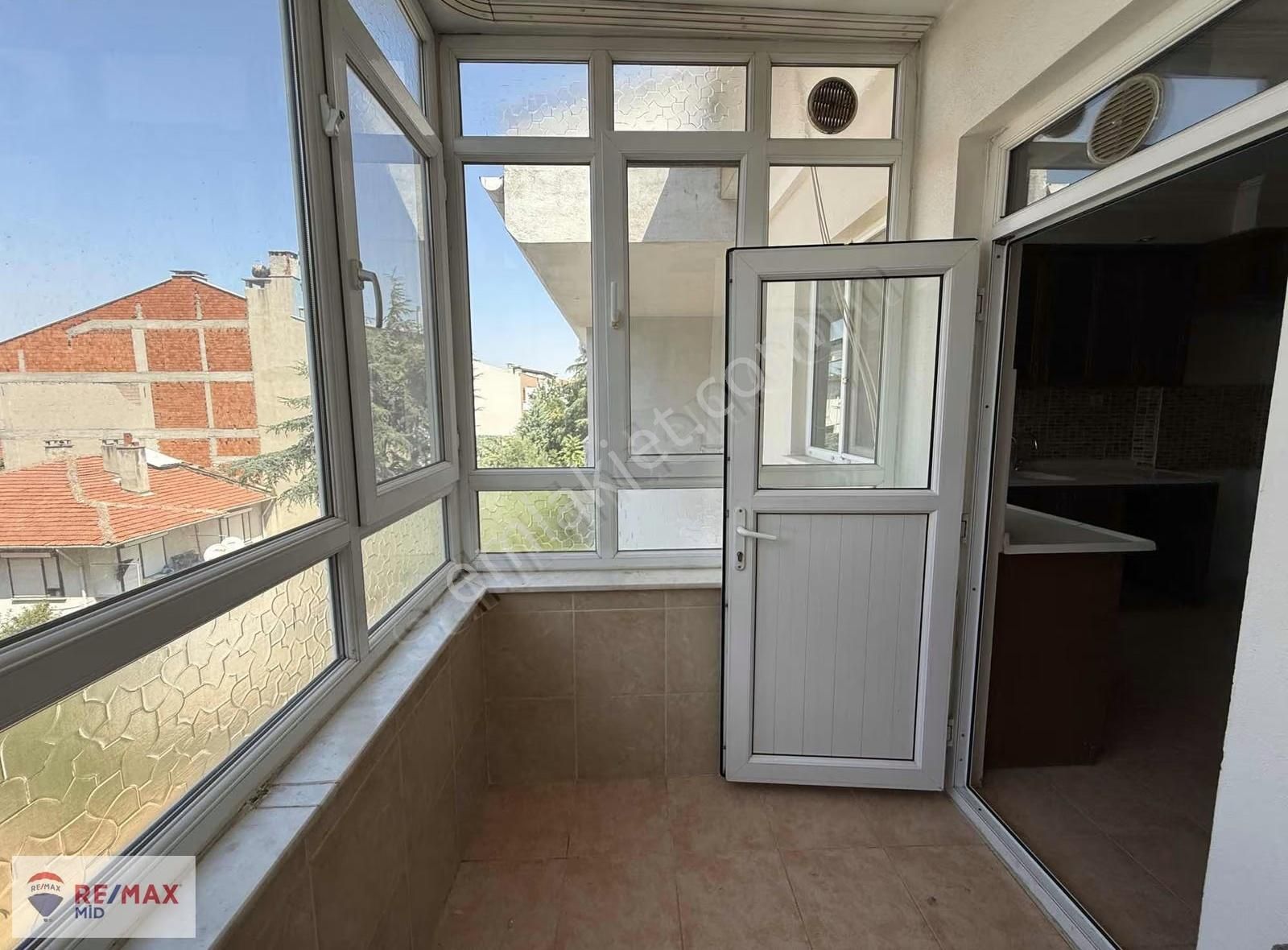 Remax Midden Bahçelıevler Mh. Kiralık 4+1 Daire - Görsel 13