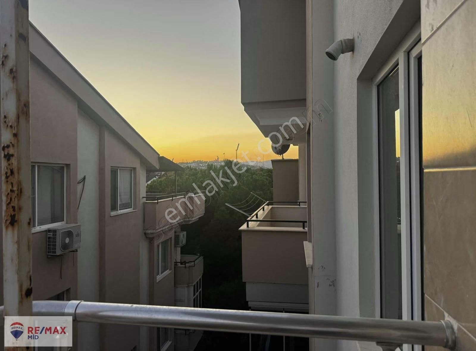 Remax Midden Bahçelıevler Mh. Kiralık 4+1 Daire - Görsel 16