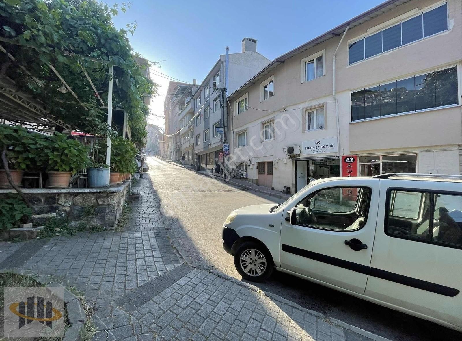 Eoradan İvazpaşa Meydanında Eşyalı 1+1 Kiralık Daire - Görsel 2