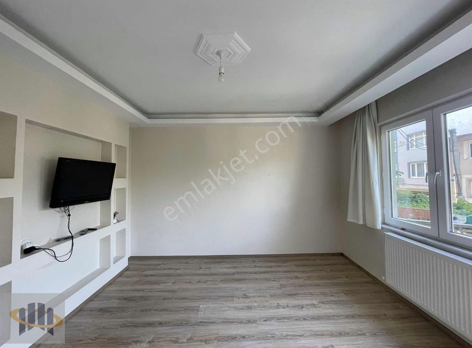 Eoradan İvazpaşa Meydanında Eşyalı 1+1 Kiralık Daire - Görsel 21