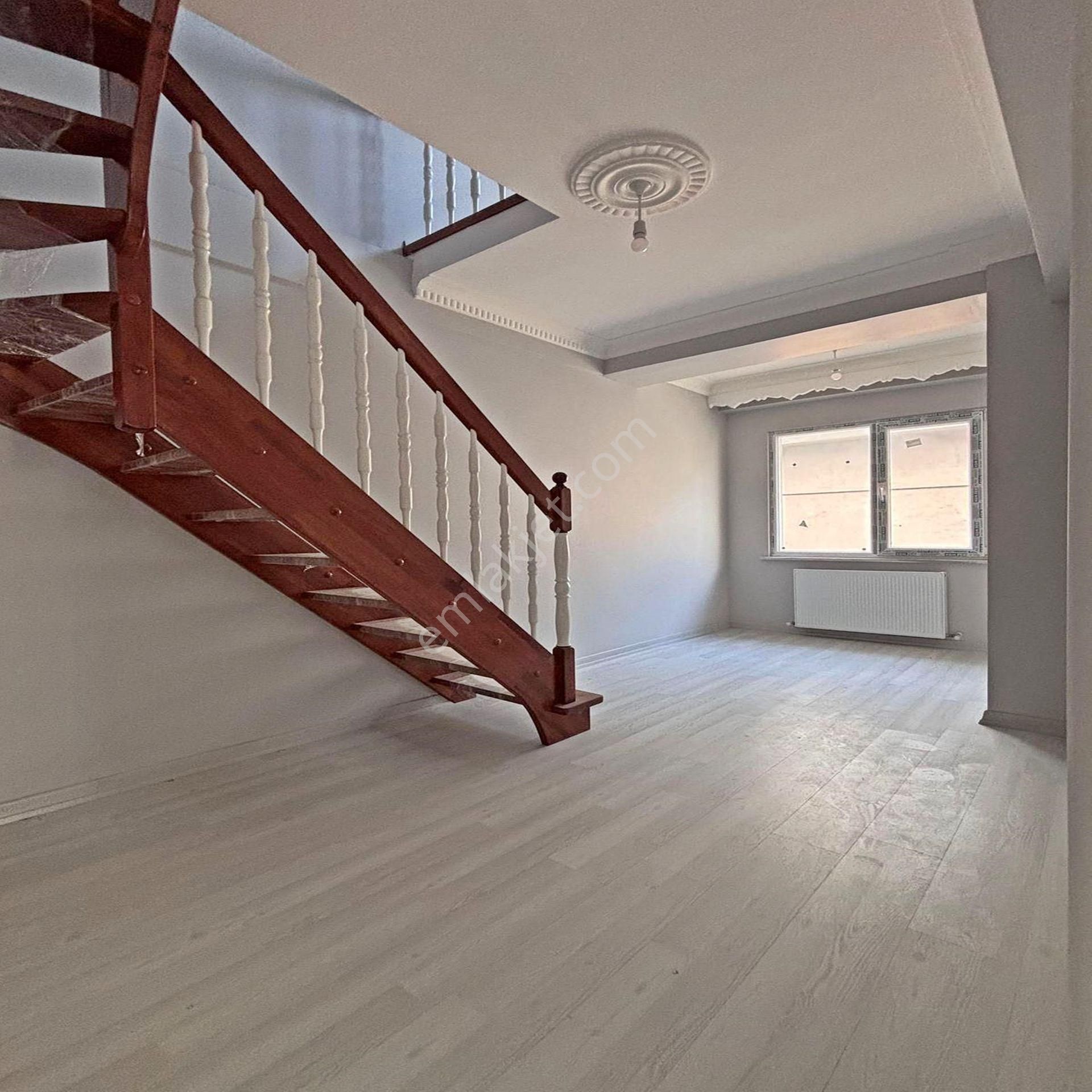 Merkezi Lokasyon'da Sıfır Oturuma Hazır 4+2 Geniş Dublex Fırsatı !! - Görsel 12