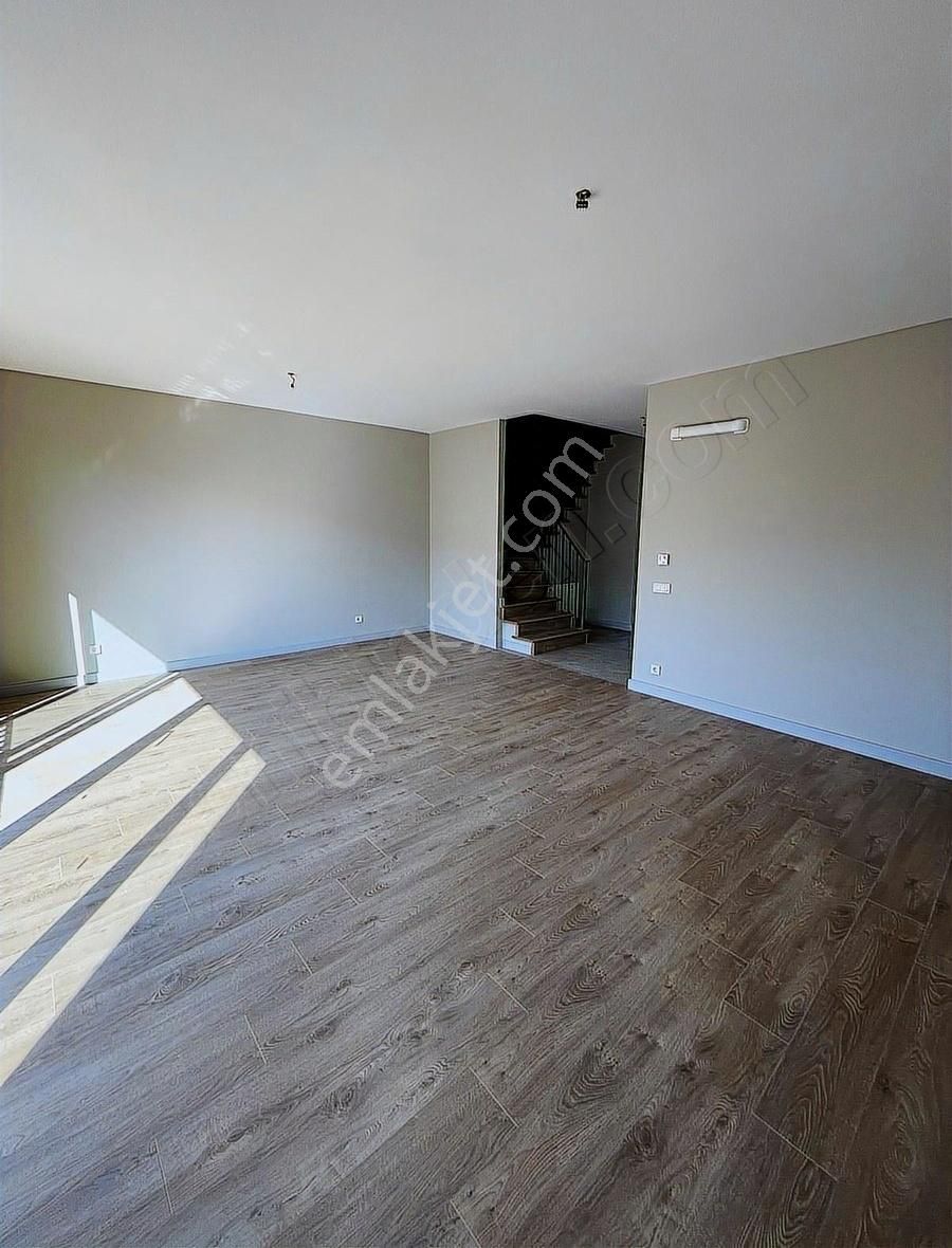 Bahçeşehir Dekar Ayışığı Kiralık 3+1 Emsalsiz Villa - Görsel 15