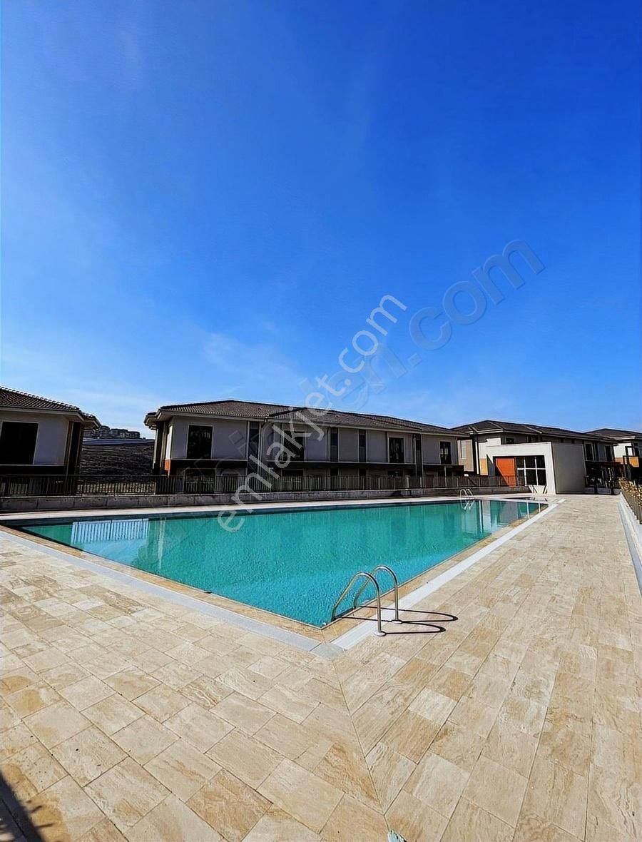 Bahçeşehir Dekar Ayışığı Kiralık 3+1 Emsalsiz Villa - Görsel 3