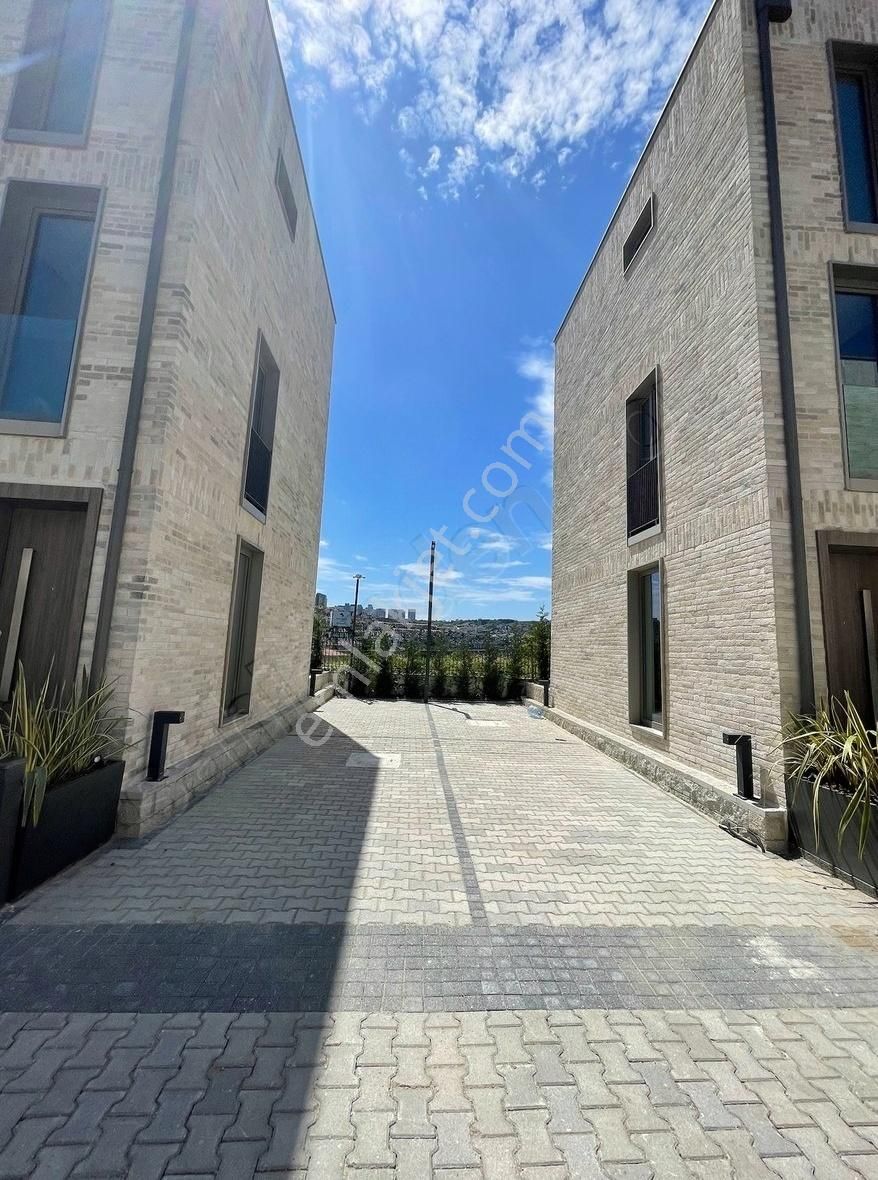 Bahçeşehir D14 Sitesi Kiralık 5+2 Emsalsiz Ultra Lüx Villa - Görsel 13