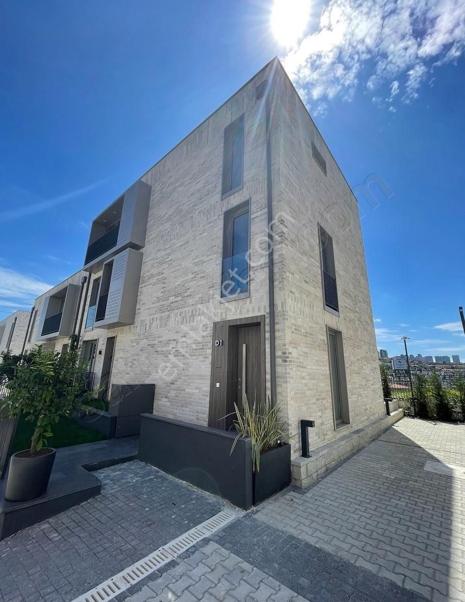 Bahçeşehir D14 Sitesi Kiralık 5+2 Emsalsiz Ultra Lüx Villa - Görsel 19