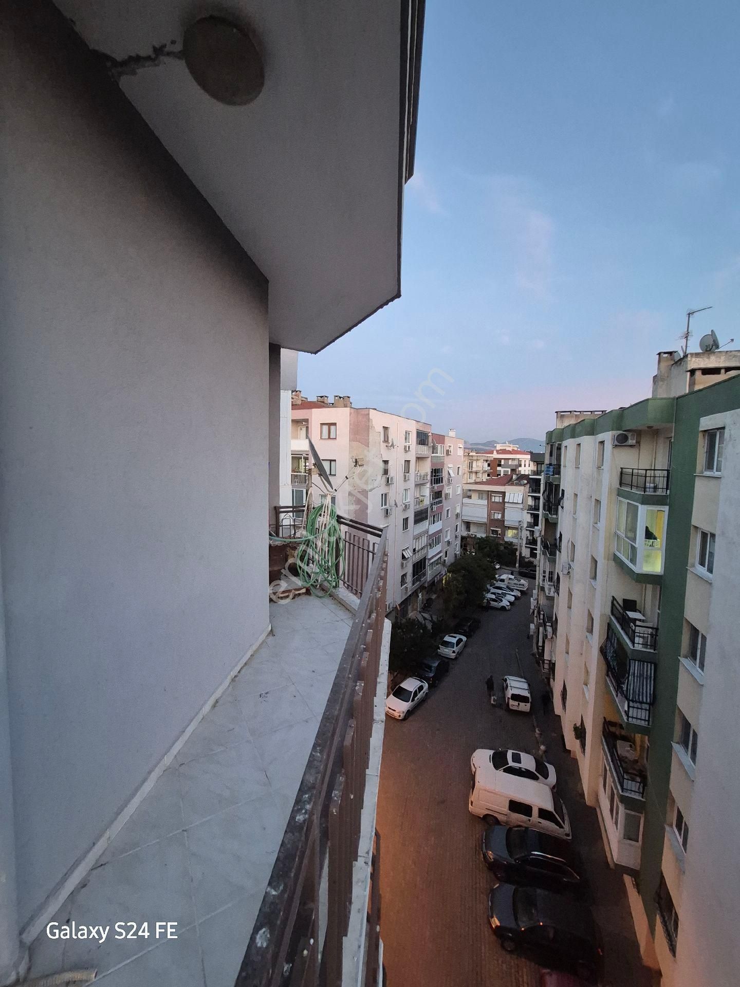 Bornova Da 3+1 Satılık Daire - Görsel 12