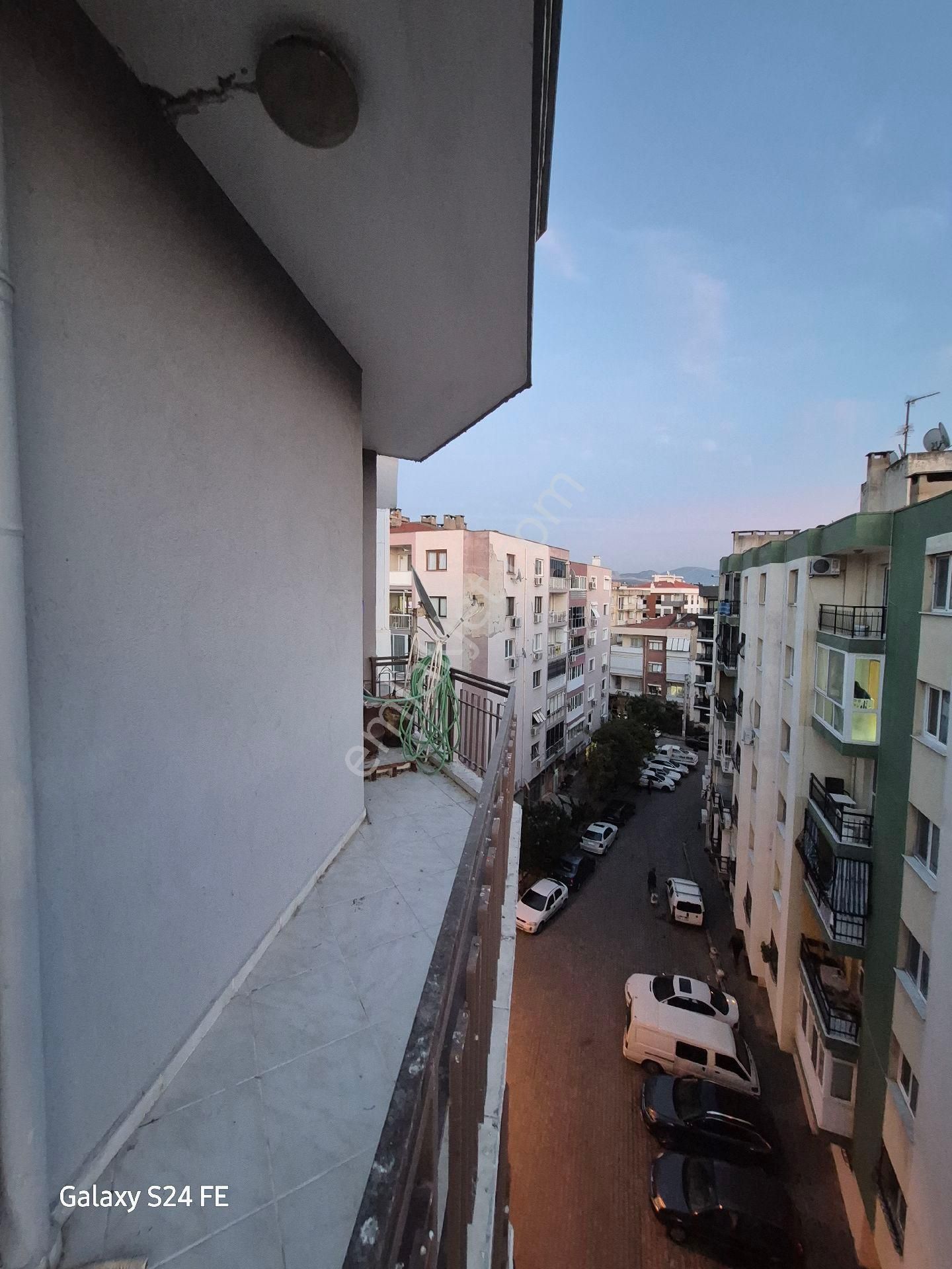 Bornova Da 3+1 Satılık Daire - Görsel 9