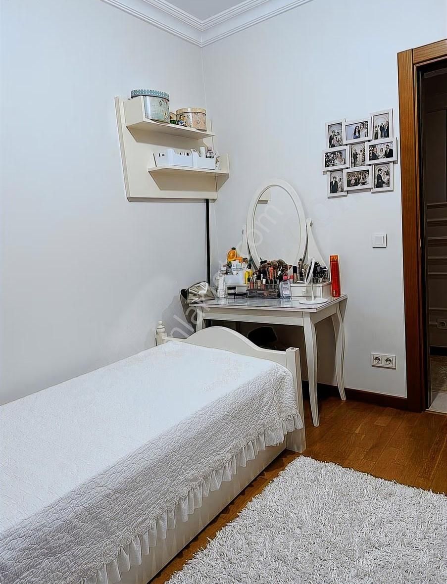 Yorum İstanbul Satılık 3+1 Daire 3(üç) Cephe Satılık Kısa Katlı - Görsel 19
