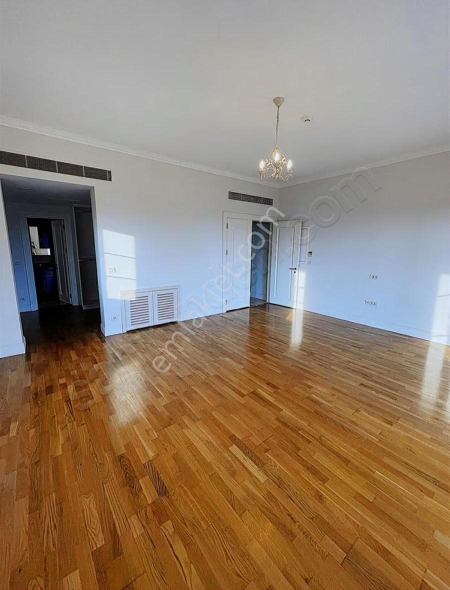 Büyükçekmece Toskana T5 Göl Ve Deniz Manzaralı Satılık 8+2 Villa - Görsel 8