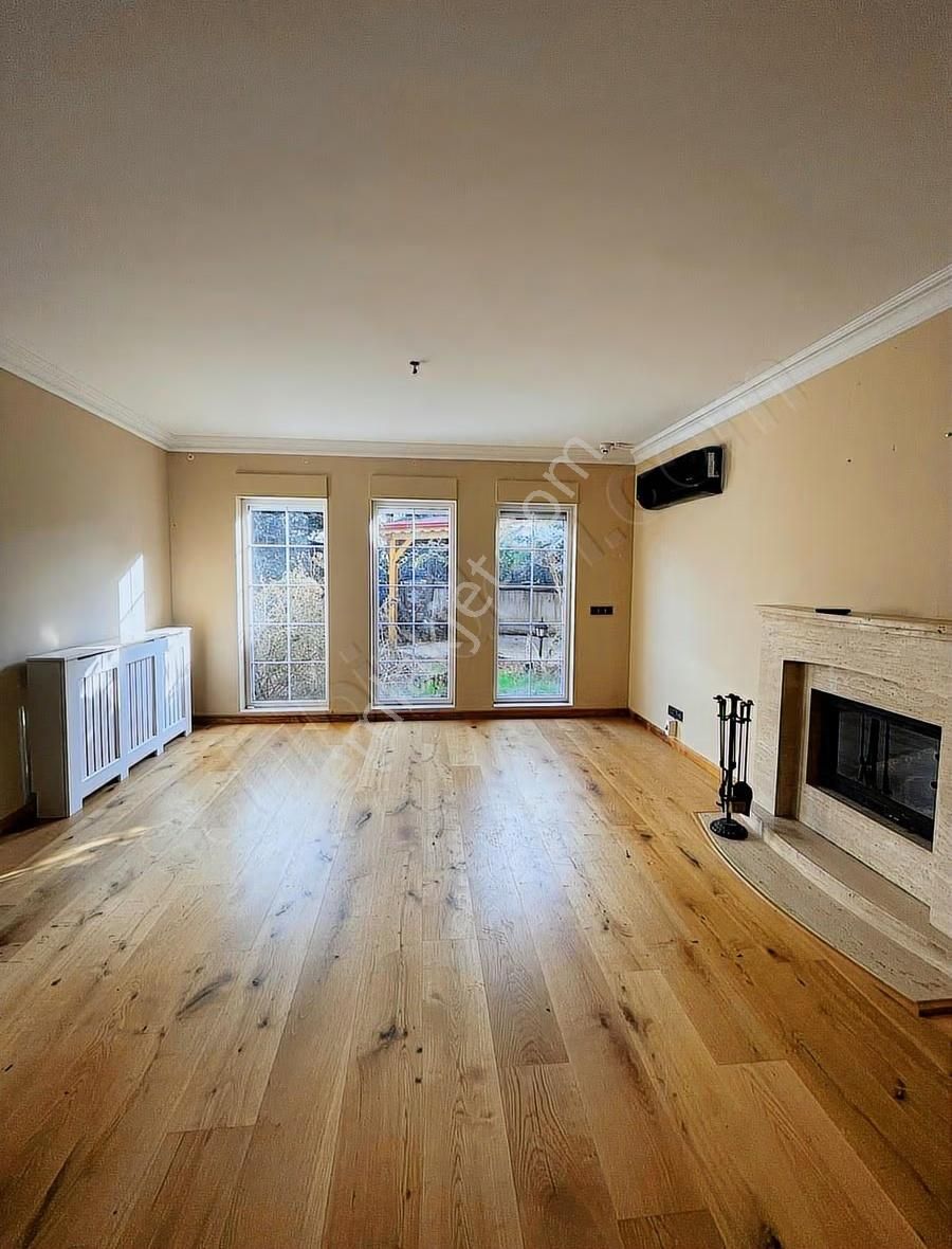 Bahçeşehir Yasemen Evleri Sitesi Satılık 4+1 Müstakil Villa