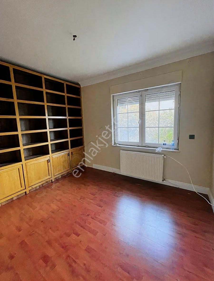Bahçeşehir Yasemen Evleri Sitesi Satılık 4+1 Müstakil Villa - Görsel 2