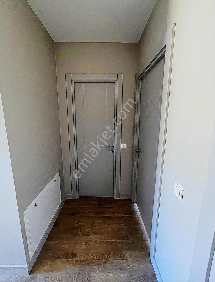 Bahçeşehir Dekar Ayışığı Kiralık Emsalsiz 4+1 İkiz Villa