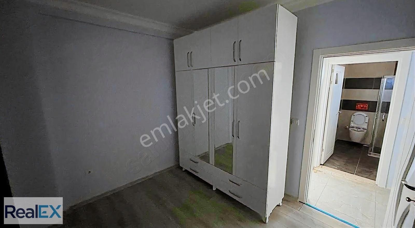 Tek Müstakil Villa Denize 50m Site İçerisinde 3+1 - Görsel 20