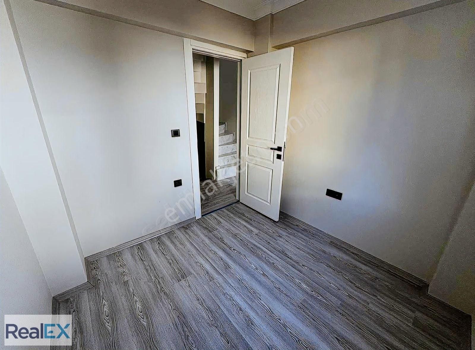 Özdere Havacılara Komşu Yolun Deniz Tarafı Kupon 5+1 Villa - Görsel 13