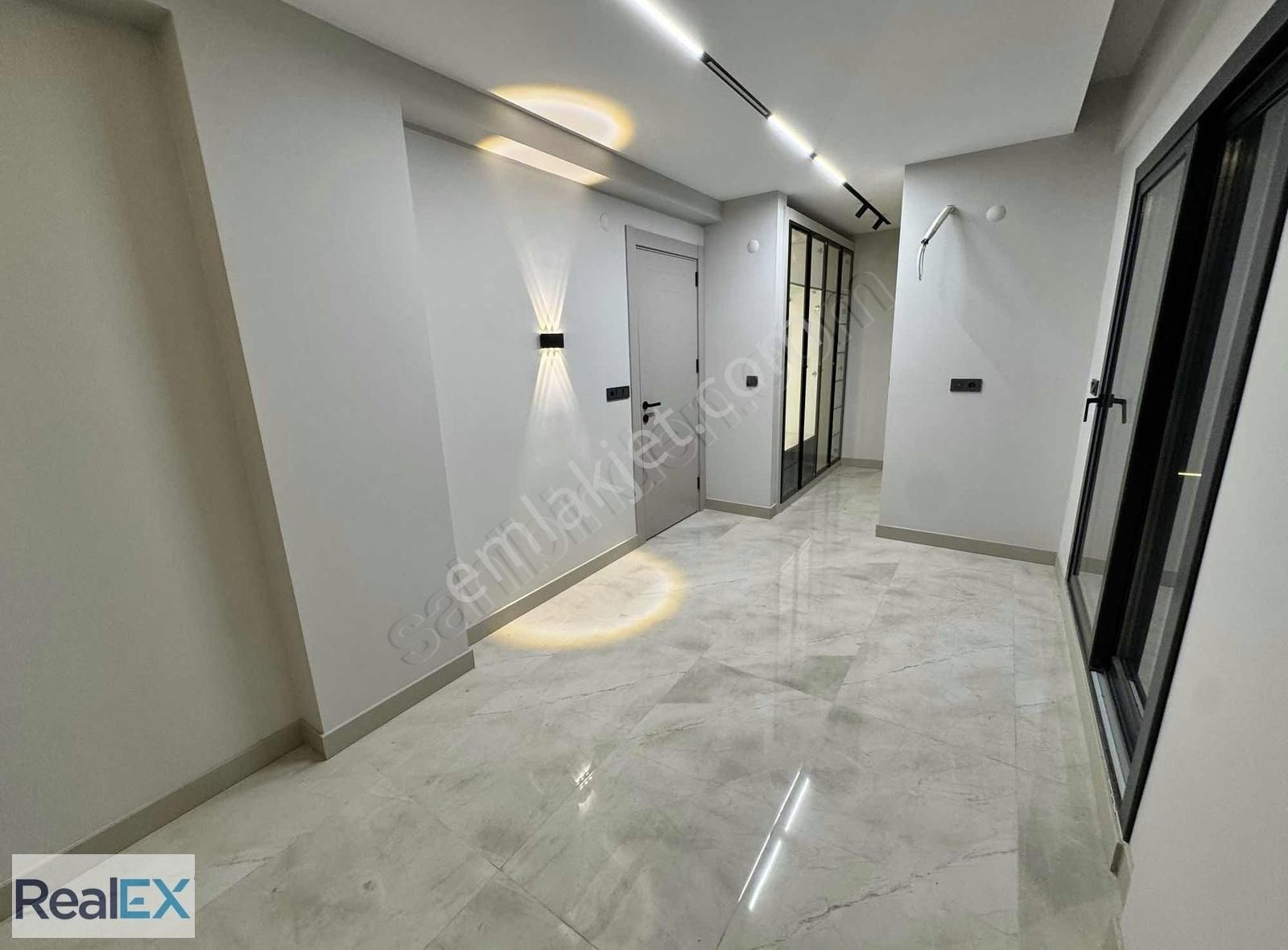 Realex - Büyük Bahçeli 3+1 Villa Denize Yürüme Mesafesi - Görsel 5