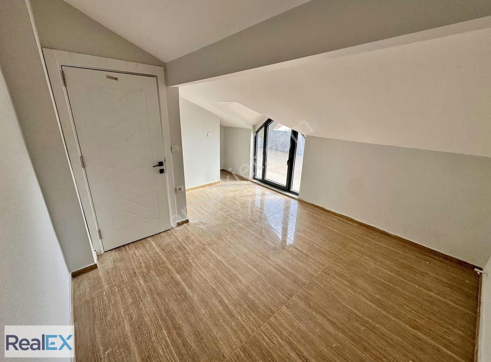 Müstakil Sıfır Triplex Villa Özdere - Realex - Görsel 23