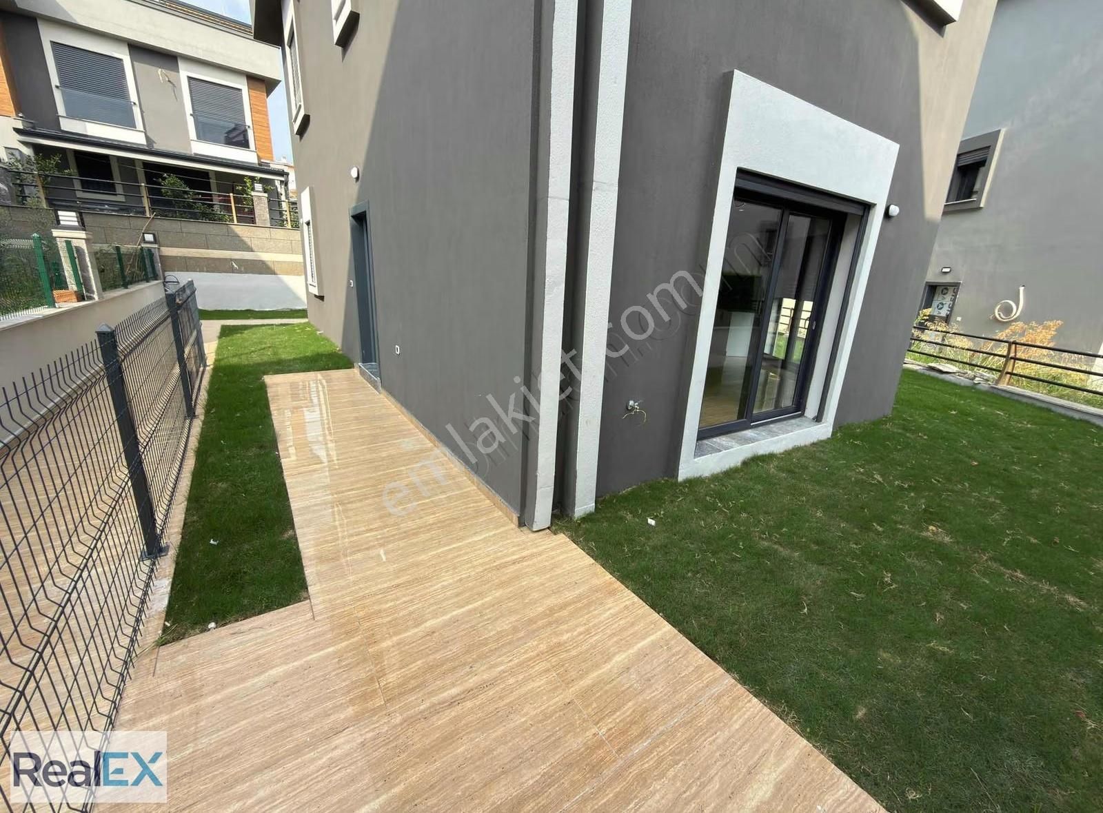 Özdere'de Merkezi Konumda Yazlık - Görsel 18