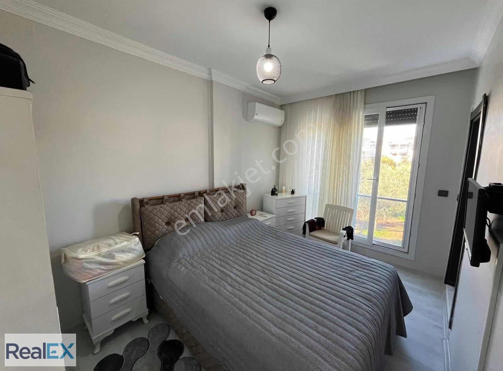 Müstakil Bahçeli Otoparklı Full Eşyalı 3+1 Triplex Villa - Görsel 3