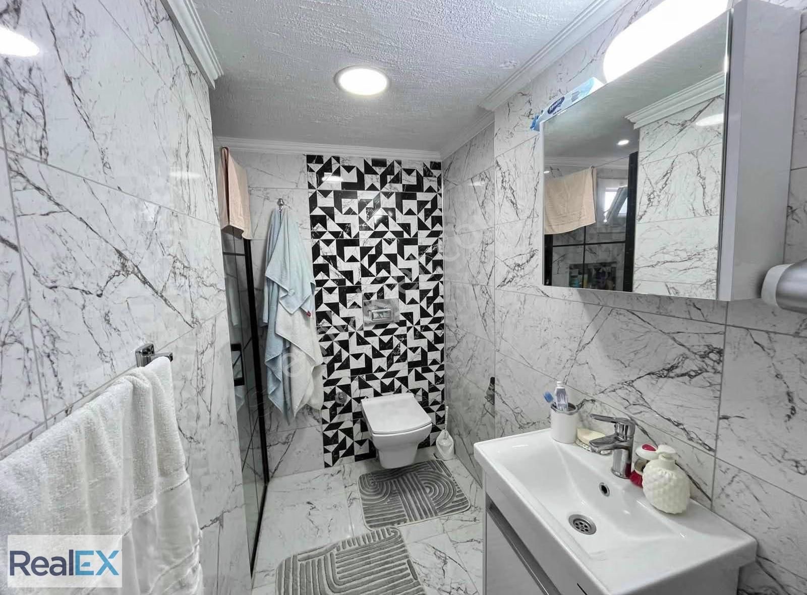 Müstakil Bahçeli Otoparklı Full Eşyalı 3+1 Triplex Villa - Görsel 9