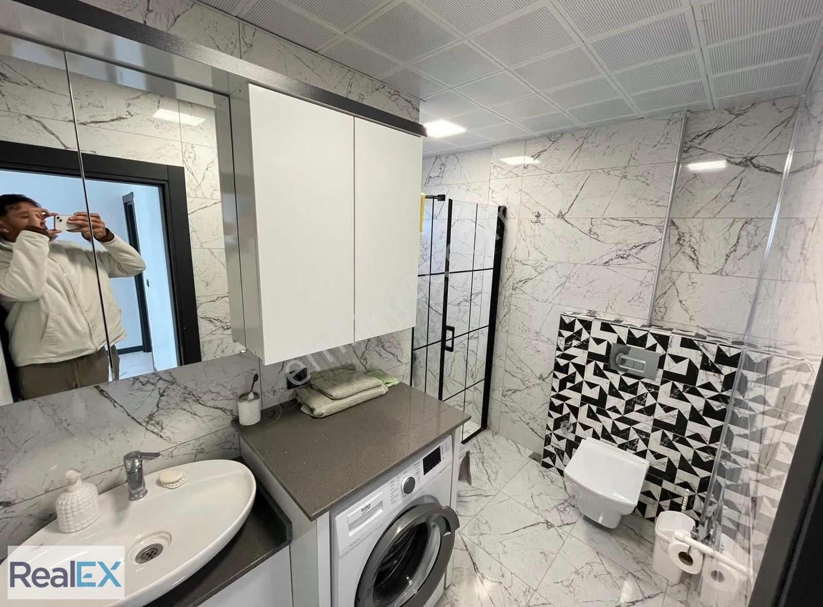 Müstakil Bahçeli Otoparklı Full Eşyalı 3+1 Triplex Villa - Görsel 21