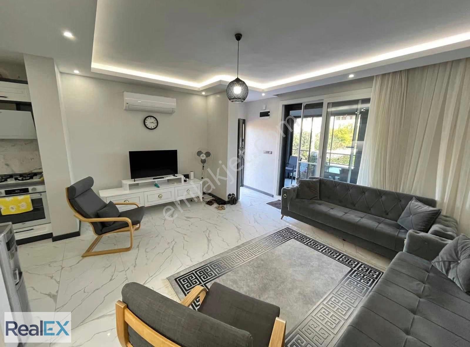 Müstakil Bahçeli Otoparklı Full Eşyalı 3+1 Triplex Villa - Görsel 11