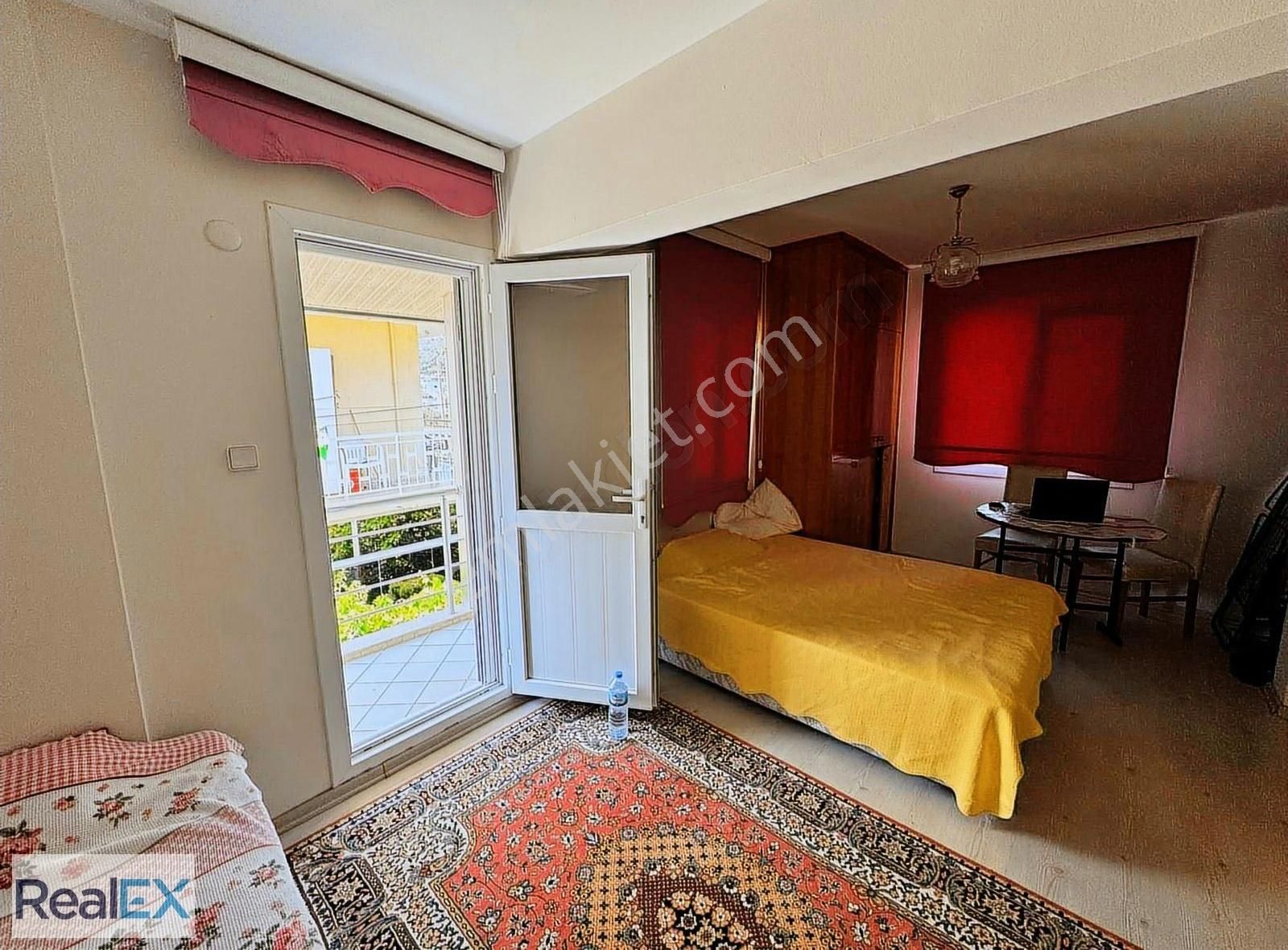 Özdere'de Yolun Deniz Tarafı Ful Eşyalı 3+1 Villa (tek Yetkili) - Görsel 25