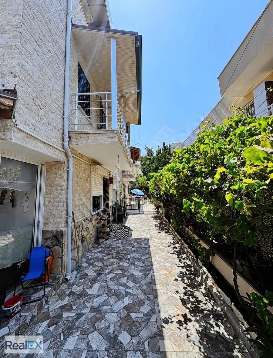 Özdere'de Yolun Deniz Tarafı Ful Eşyalı 3+1 Villa (tek Yetkili) - Görsel 4