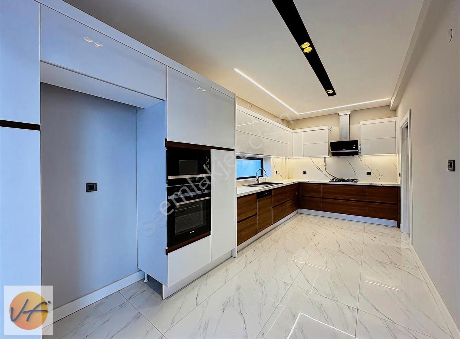 Gaziemir Yeşil Mahallede Satılık 4+1 Sıfır Villa - Görsel 29