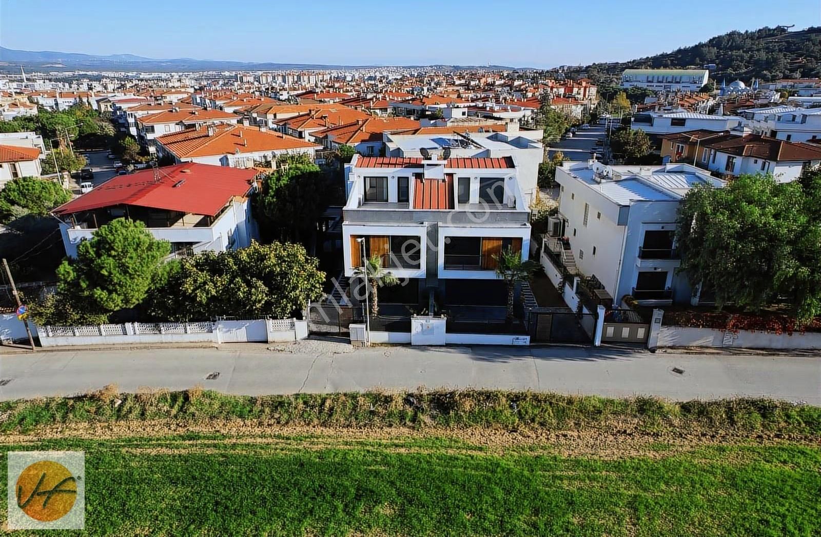 Gaziemir Yeşil Mahallede Satılık 4+1 Sıfır Villa - Görsel 32