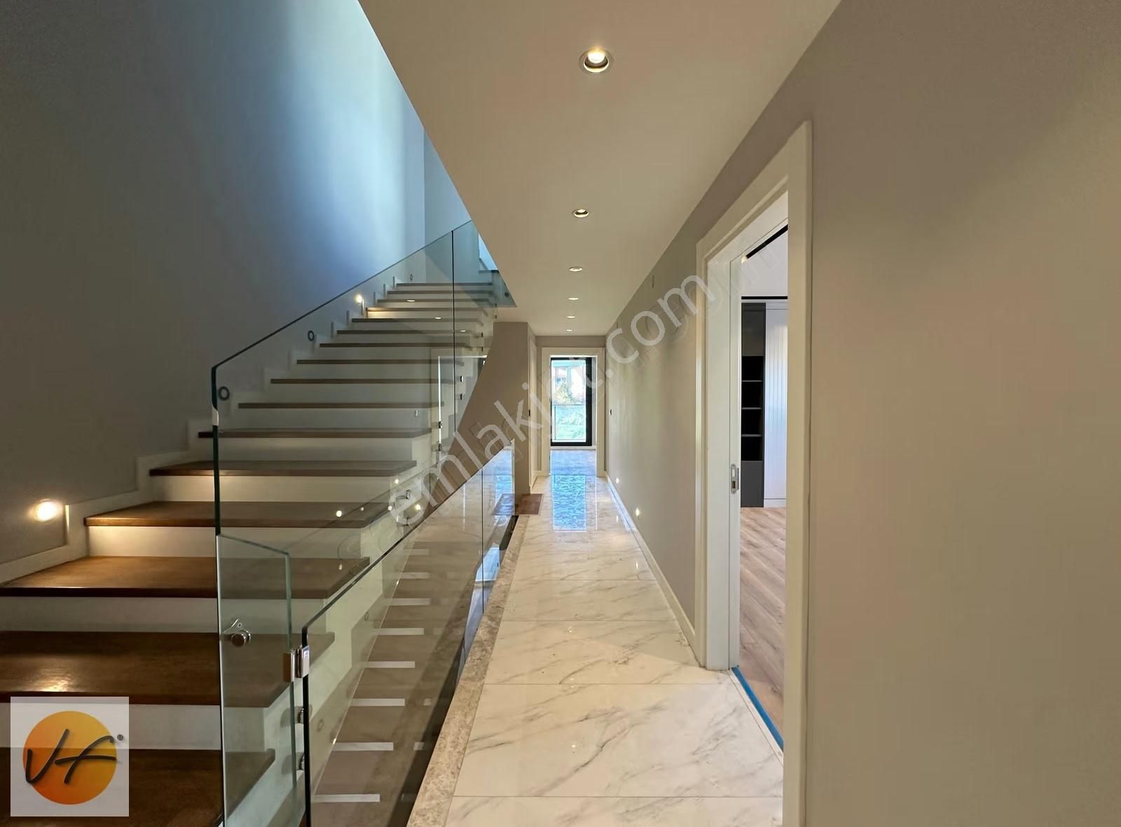 Gaziemir Yeşil Mahallede Satılık 4+1 Sıfır Villa - Görsel 19