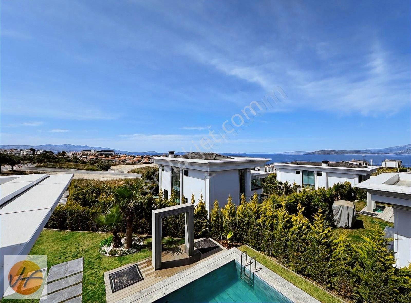 Çeşme Dalyan Eşsiz Manzaralı Müstakil Havuzlu 8+1 Satılık Villa - Görsel 34