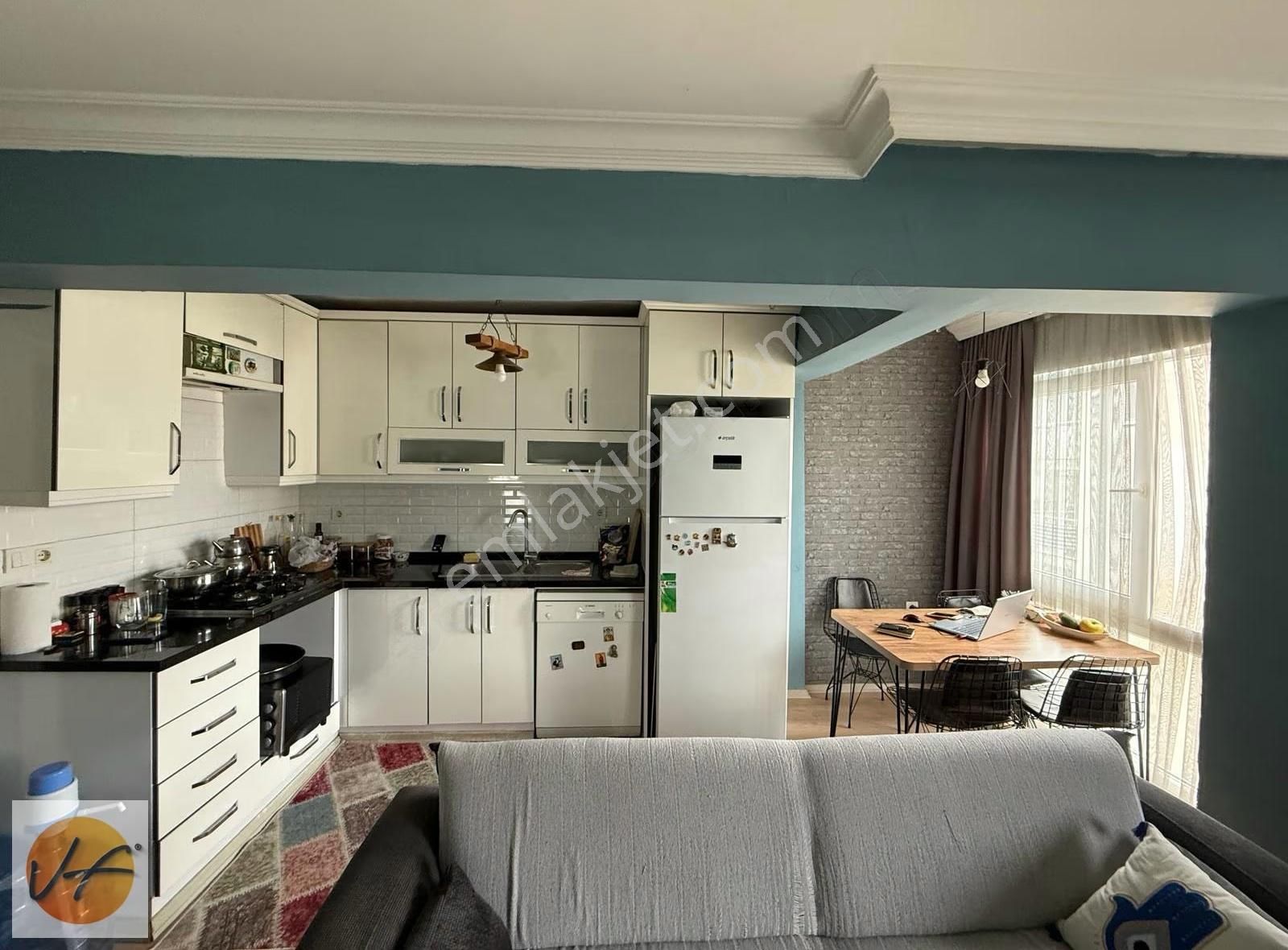 Karşıyaka Tuna Mahallesinde 2+1 Tadilatlı Satılık Daire - Görsel 2