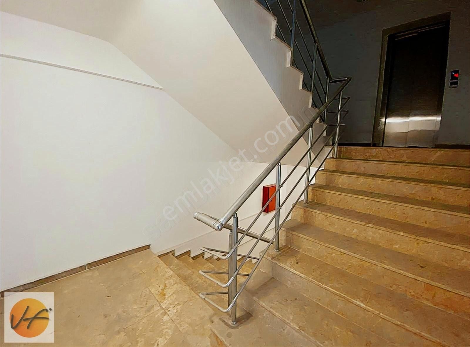 İzmir Bornova Da 5 Katlı Satılık Depolu İşyeri Ve Plaza - Görsel 11