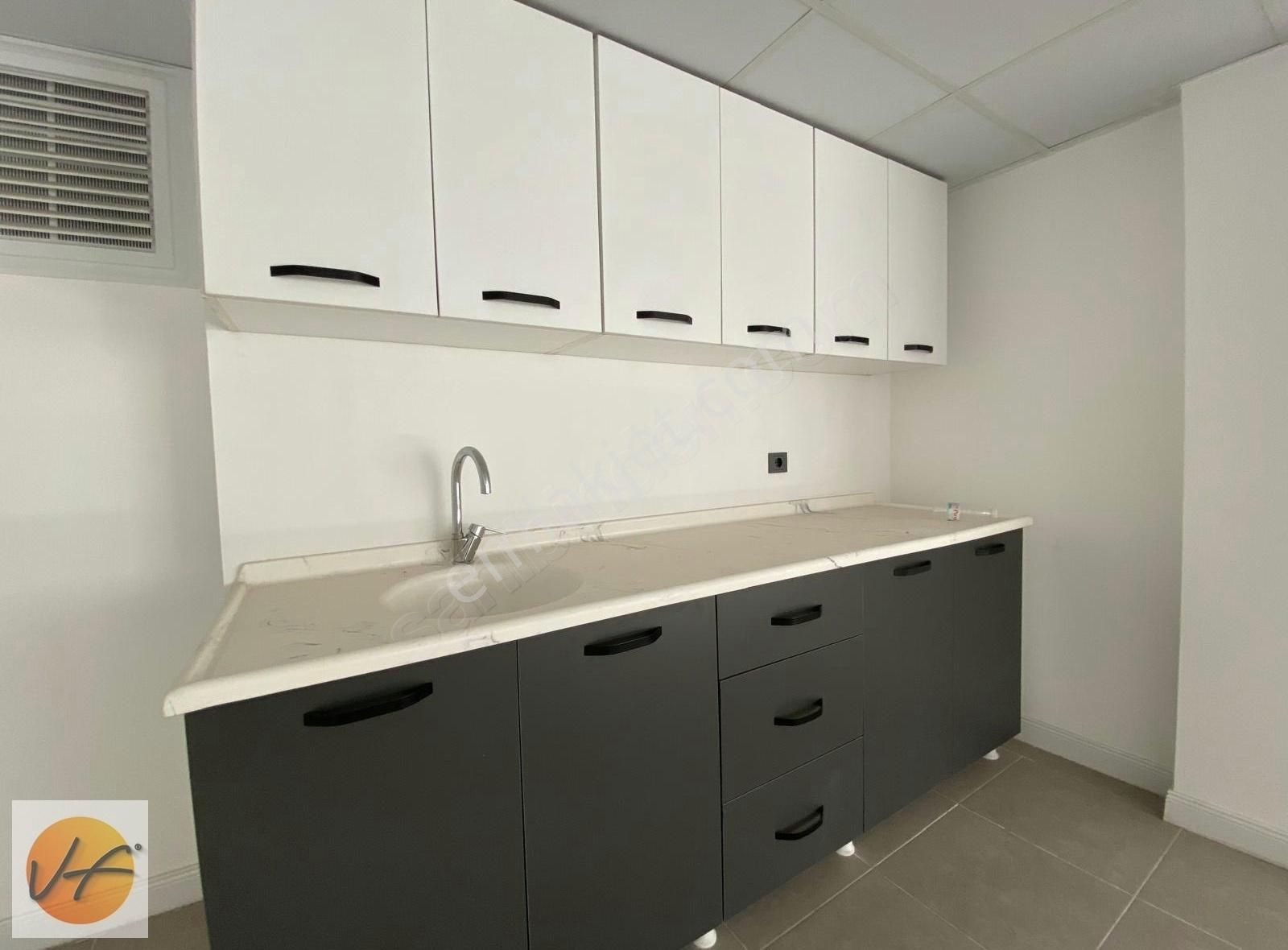 İzmir Bornova Da 5 Katlı Satılık Depolu İşyeri Ve Plaza - Görsel 5